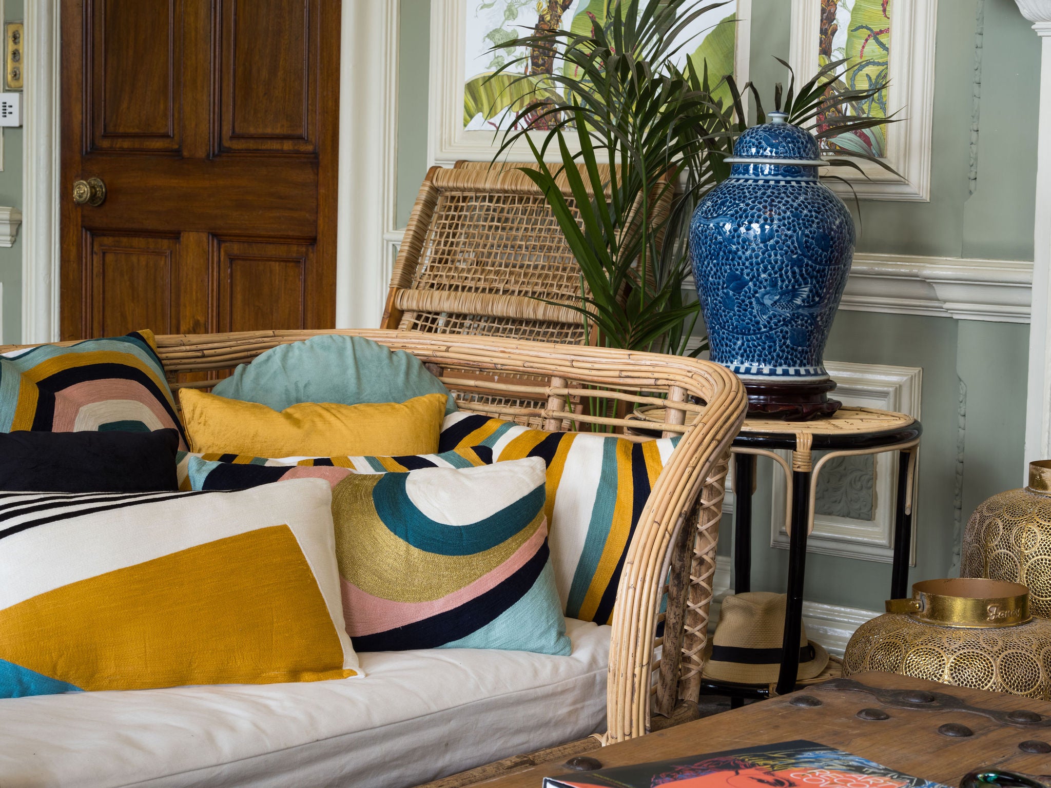 BOSIE OZELLA DIAGONAL DESIGN CUSHION